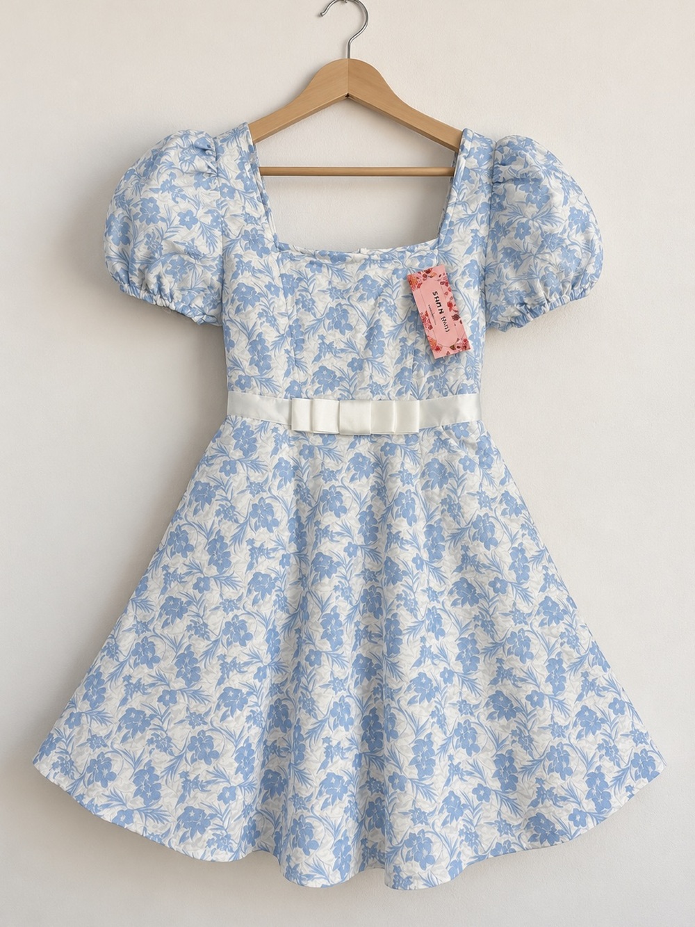 SHEIN MOD Floral Jacquard Puff Sleeve Mini‎ Dress